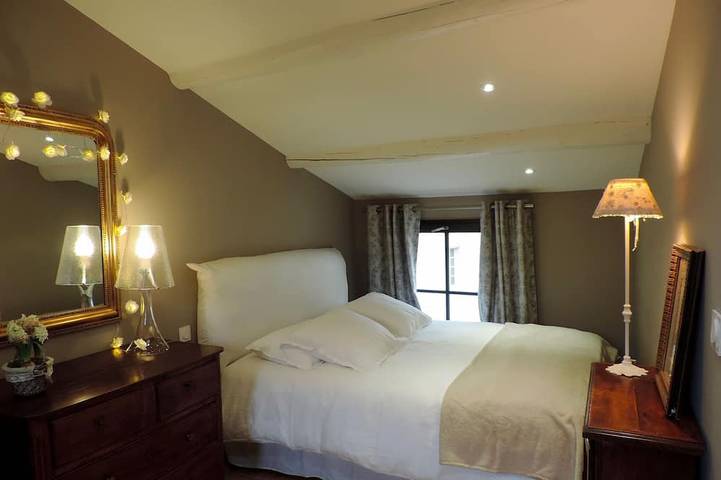 Location de vacances pour 2 personnes, avec terrasse à Villeneuve-lès-Avignon - 3