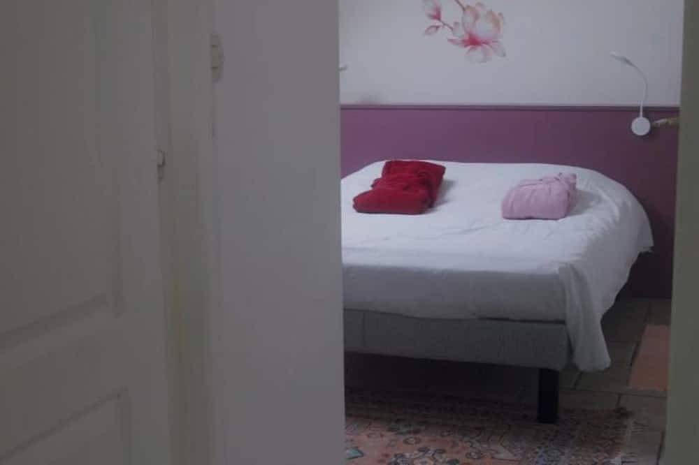 Appartement entier, Apparthotel tout confort Cerviña in Germigny-des-Prés, Vallée de la Loire