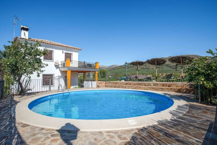 Casa rural para 11 personas, con Balcón y Jardín en Carcabuey