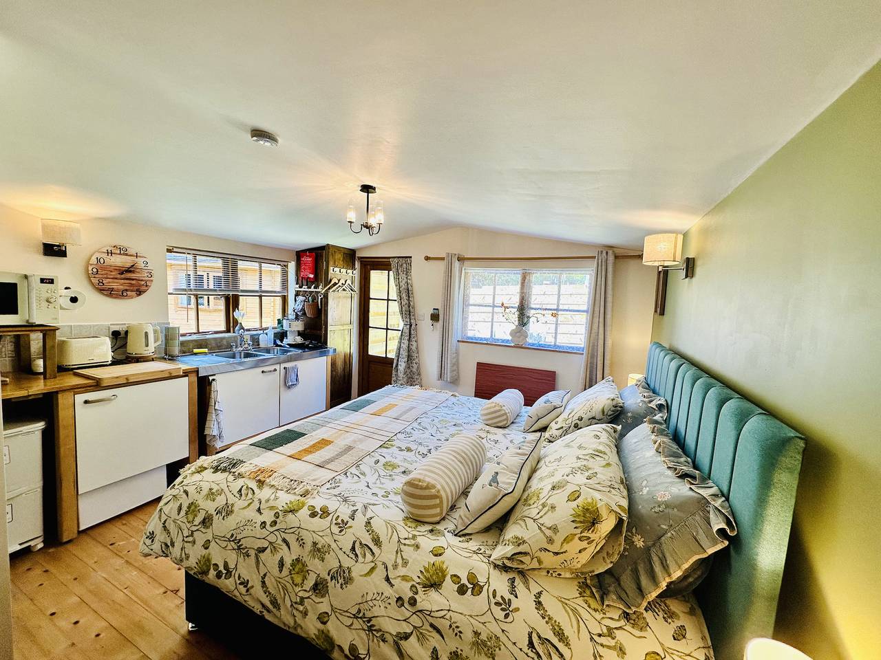 Harvey's Lodge in Cornwall