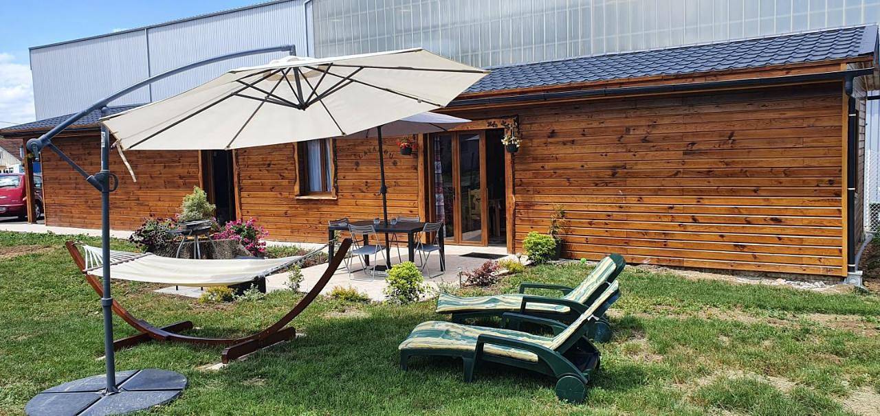 Chez Lavalou Gîte 4* chaleureux en bois in Lannemezan, Hautes-Pyrénées