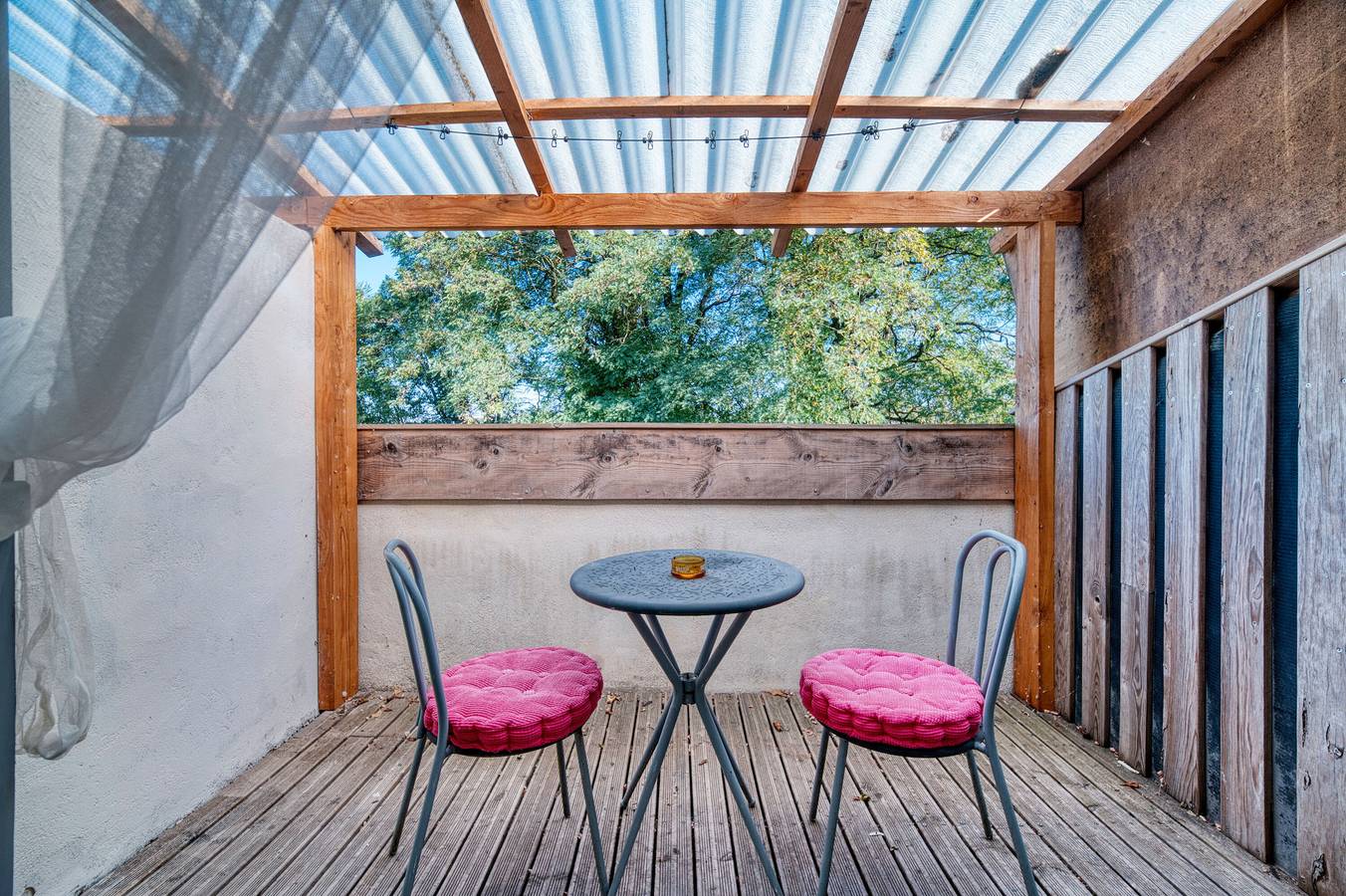 Bed and Breakfast 'La Des Lys' with Shared Pool, Shared Garden and Wi-Fi in Le Fraysse, Albi region