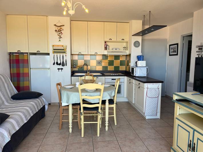 Chalet pour 4 personnes, avec Balcon ainsi que Terrasse et Piscine à Gruissan - 3