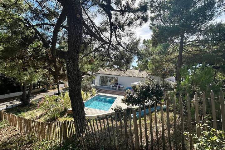 Location de vacances pour 8 personnes, avec balcon et jardin, animaux acceptés dans Plage Domino