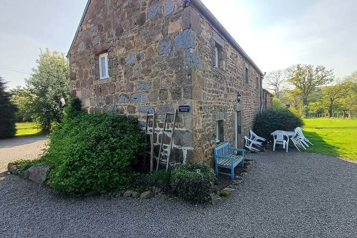 Gîte pour 7 personnes, avec jardin à Taillebois