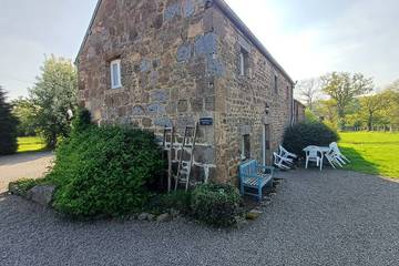 Gîte pour 7 personnes, avec jardin à Taillebois