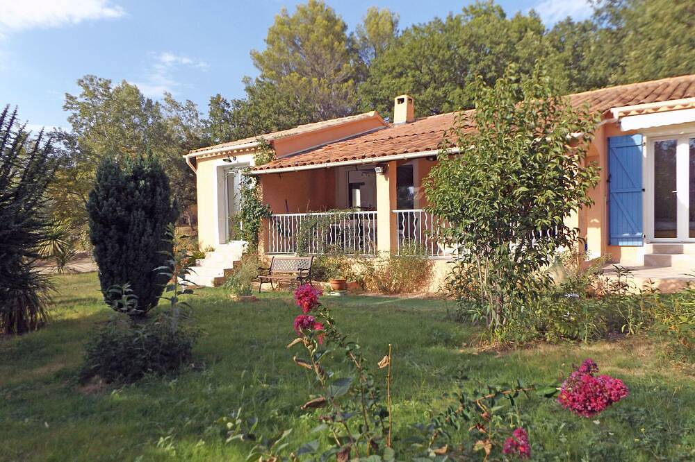 Villa Provence im Jahr 2016 renoviert, privater Pool, großer Garten in Villecroze, Draguignan Region