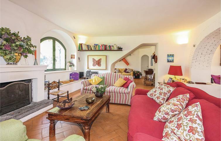Apartamento con terraza junto a la piscina, a 1 km de Pratella in Pratella, Provincia de Caserta