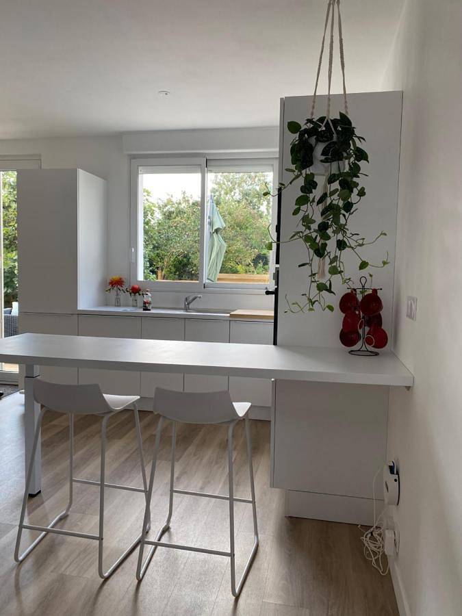 Three-Bedroom Home in Plovan, Côte de Cornouaille
