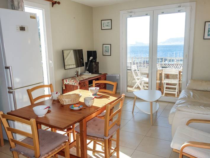 Gîte pour 6 personnes, avec balcon à Saint-Cyr-sur-Mer - 3