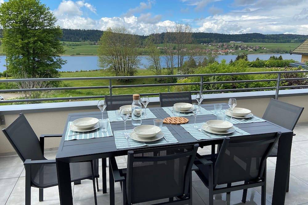 Appartement entier, Duplex familial 6 pers – vue lac & ski Métabief in Mouthe-Lac et Mont d’Or, Jura Francais