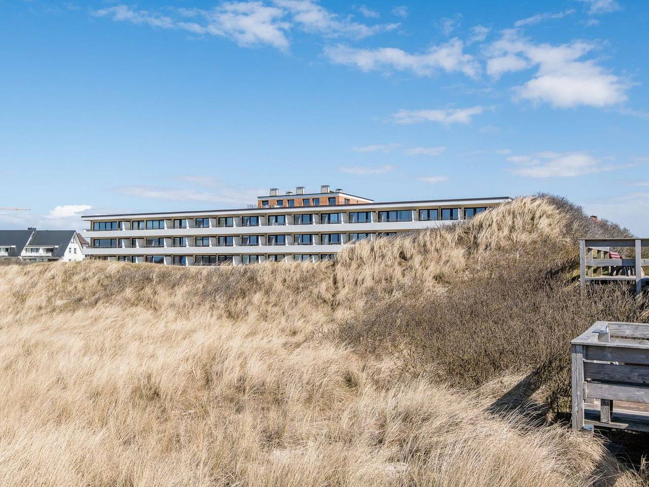 Ganze Ferienwohnung, Dünenhof zum Kronprinzen, App. 26 - 1-Zimmerwohnung mit Meerblick und ca. 35 m² Wohnfläche, für bis zu 2 Personen in Wenningstedt, Sylt