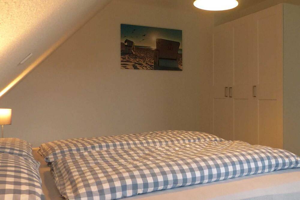 Haus - Komfort-Ferienhaus mit großer Terrasse und Garten in Carolinensiel-Harlesiel, Wittmund