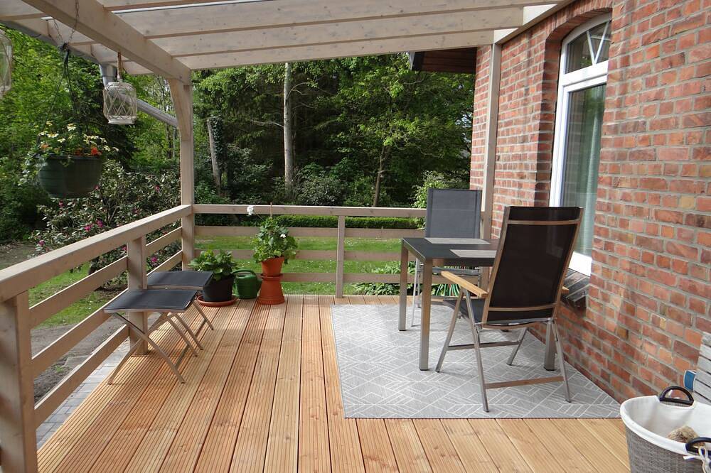 Ganze Wohnung, \"Die Schöne vom Lande\" Ferienwohnung mit großer überdachter Terrasse in Müden (Örtze), Faßberg