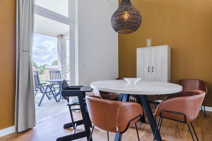 Location de vacances pour 5 personnes, avec balcon/terrasse ainsi que terrasse et sauna à Froidchapelle - 4