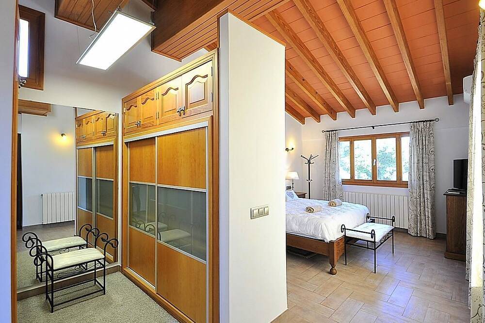 Las Columnas- Chalet al lado de la playa, wifi , piscina y bbq. Todos los publi in Capdepera, East Majorca