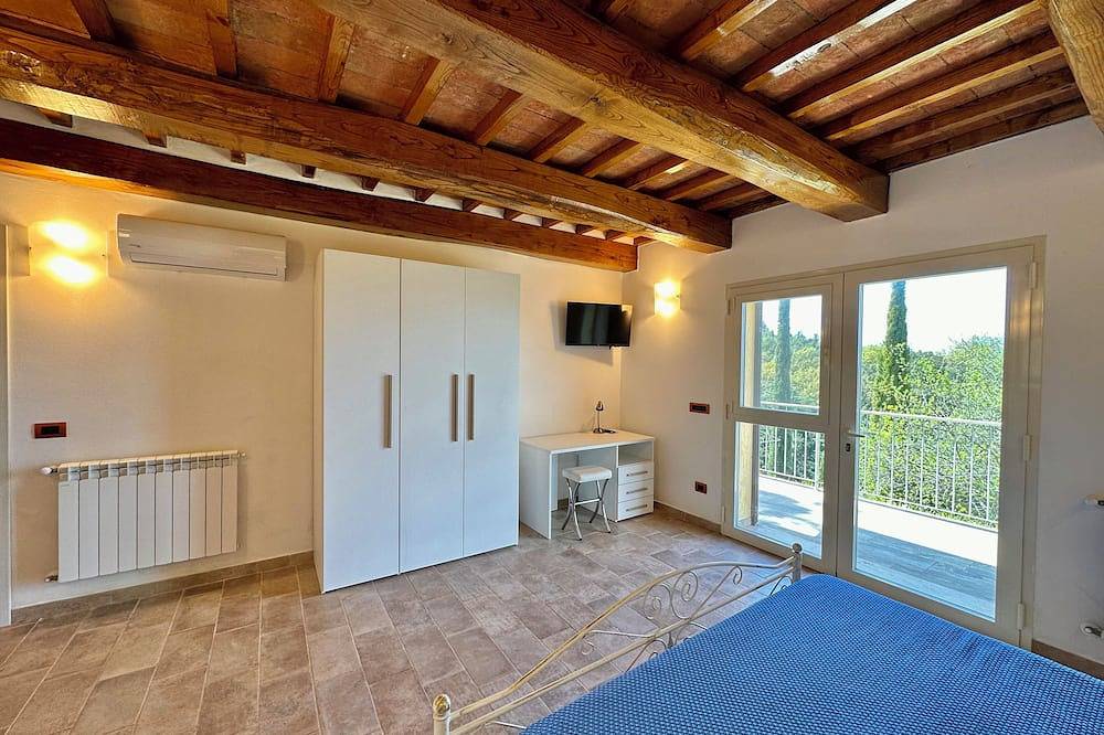 Panorama-Holiday-Toscana Residence Cipresso Pure relaxation in Massa Marittima, Provincia de Grosseto