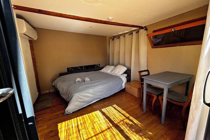 Gîte pour 2 personnes, avec terrasse et jardin à Le Revest-les-Eaux - 2