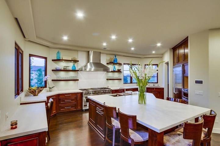 Vacation rental for 10 people, with hot tub and balcony in Coronado