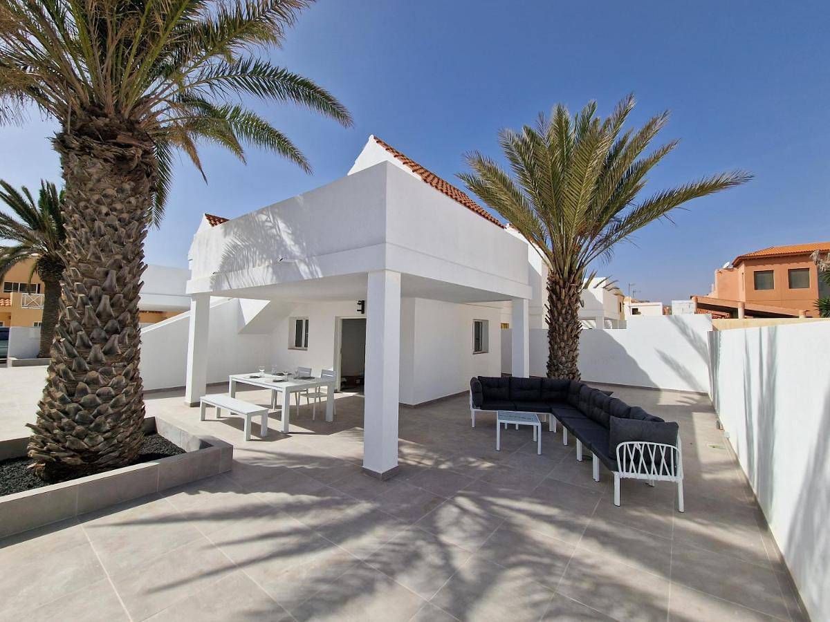 Hoy Caleta Apartments in Caleta de Fuste, Antigua