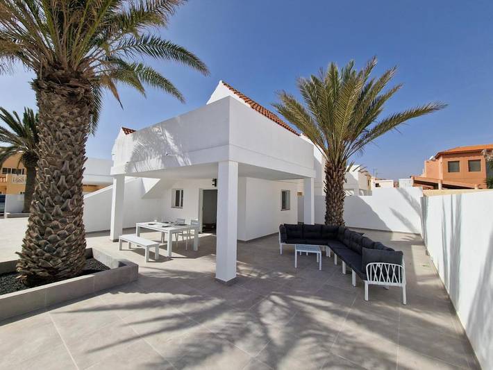 Appart’hôtel pour 4 personnes, avec Balcon ainsi que Terrasse et Jardin à Caleta de Fuste