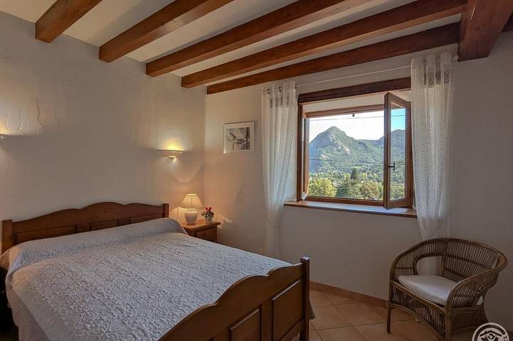 Location de vacances pour 6 personnes, avec jardin à Cierp-Gaud - 3