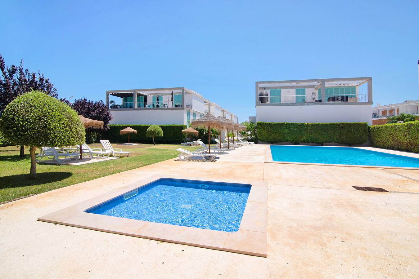 Entire apartment, Holiday Apartment "Canellas Sunset 143" with Balcony & Shared Pool in Cabanas de Tavira, Praia das Cabanas