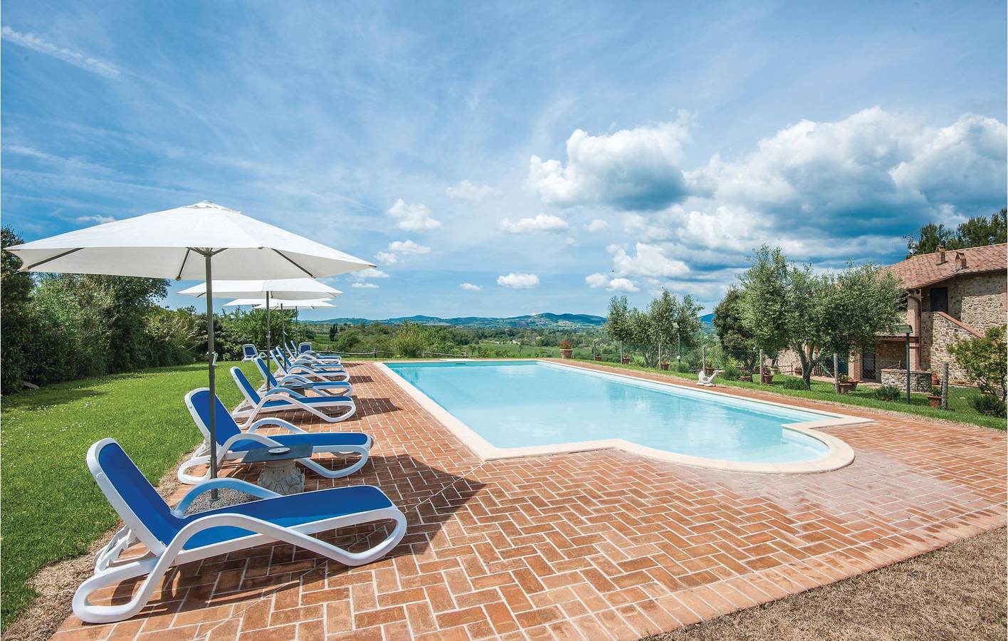 Appartamento intero, Appartamento a bordo piscina con parcheggio e internet in Cinigiano, Provincia di Grosseto
