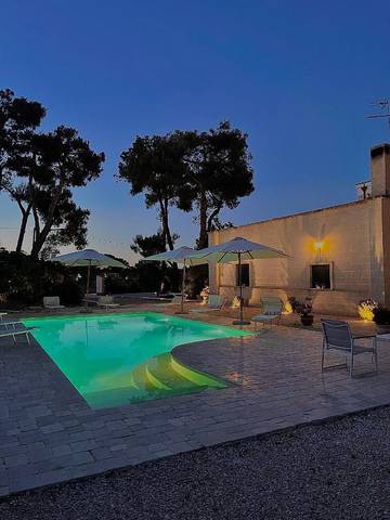 Chambre d’hôte pour 2 personnes, avec vue ainsi que jardin et piscine à Manduria