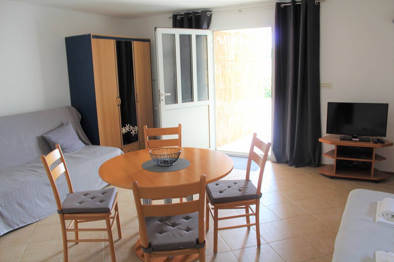 Cały apartament, Apartament wakacyjny dla 4 osób z balkon/ taras in Primošten, Żupania szybenicko-knińska