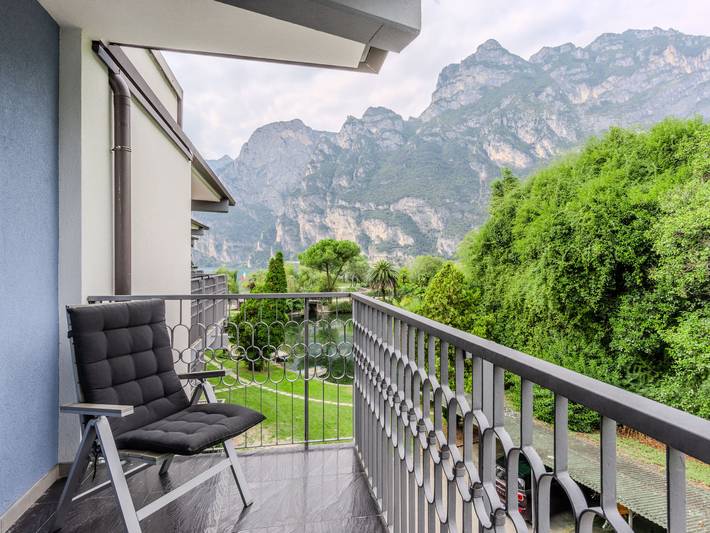Ferienwohnung für 3 Personen, mit Balkon und Terrasse sowie Garten und Seeblick in Riva del Garda - 2