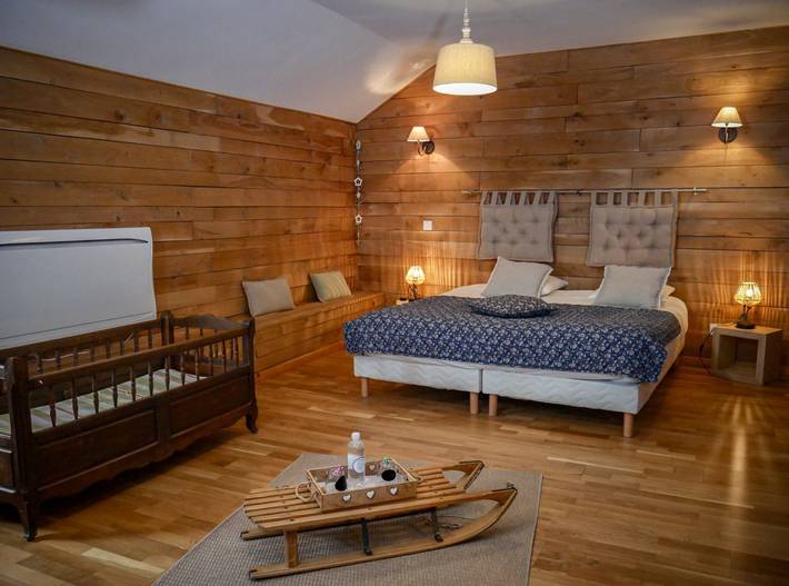 Chambre d’hôte pour 5 personnes, avec sauna ainsi que jacuzzi et piscine dans le Jura - 4