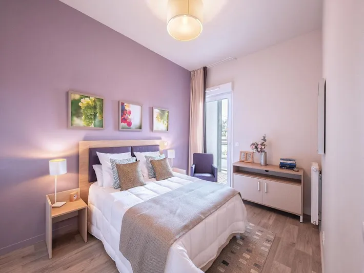 Aparthotel para 2 personas, con balcón además de vistas y jardín - 1