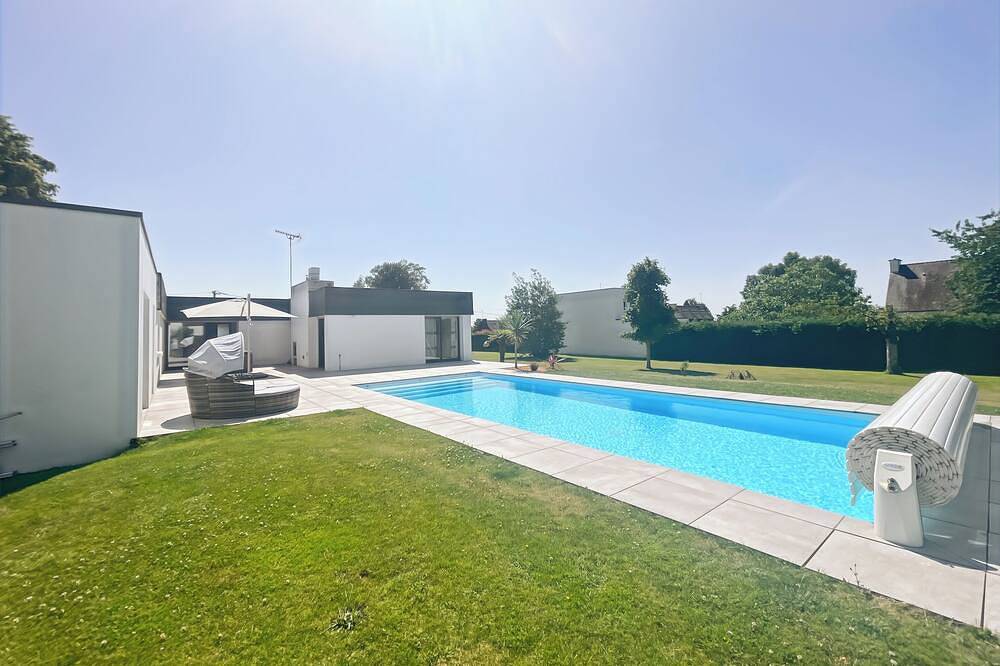 Single-storey house with swimming pool for 8 people. in Saint-Avé, Parque natural regional del Golfo de Morbihan