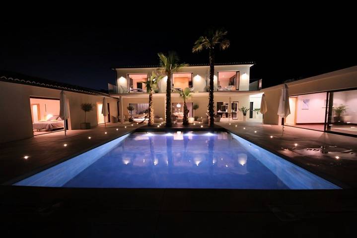 Villa pour 12 personnes, avec balcon et jardin ainsi que jacuzzi et piscine dans la Drôme - 2