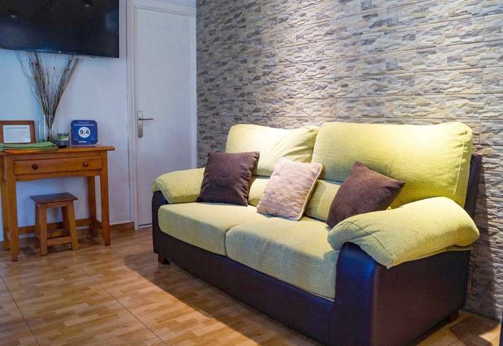 Casa rural para 8 personas, con jardín además de vistas y piscina, Se admiten mascotas en Benaoján - 4