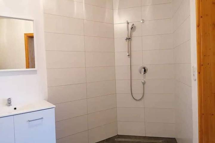 Ferienwohnung für 2 Personen, mit Garten in Oberperfuss - 4