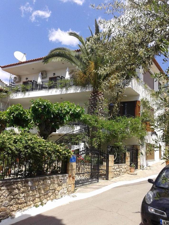 Appart’hôtel pour 4 personnes, avec Terrasse et Jardin