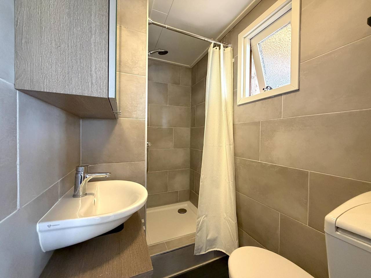 Hübsches Naturhäuschen mit Wintergarten in Landerd, Nordbrabant