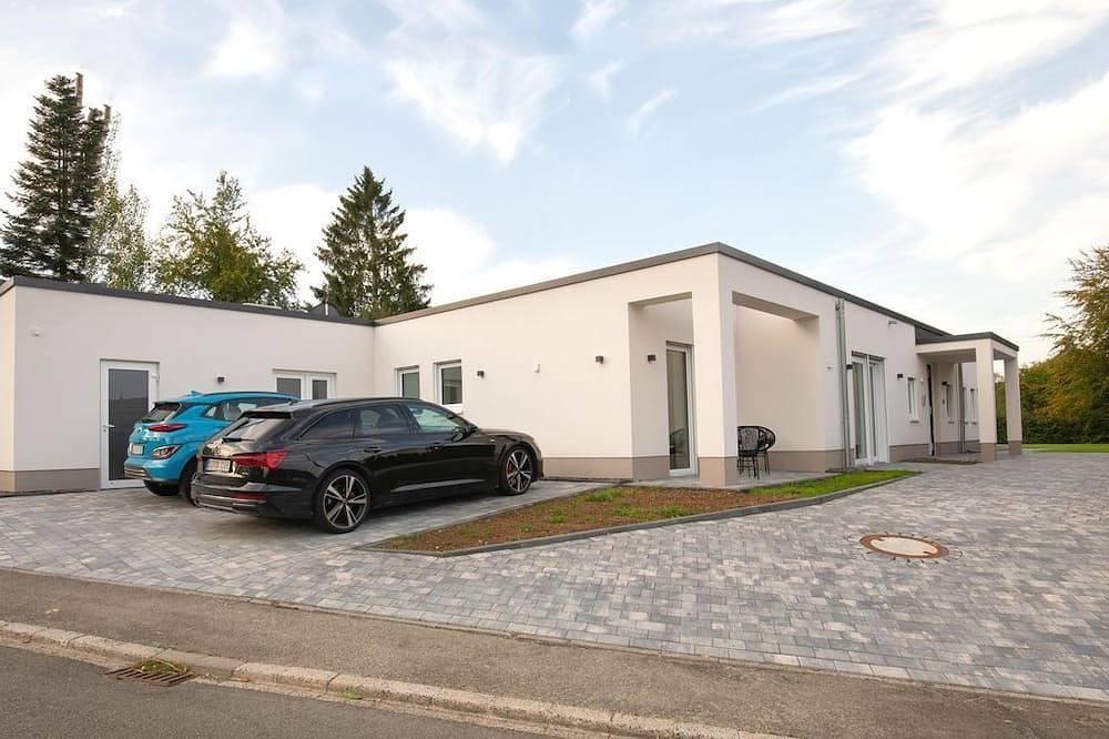 Villa Heimat am Nationalpark - Ferienhaus, Dusche, Wc, 3 Schlafräume in Allenbach, Hunsrück