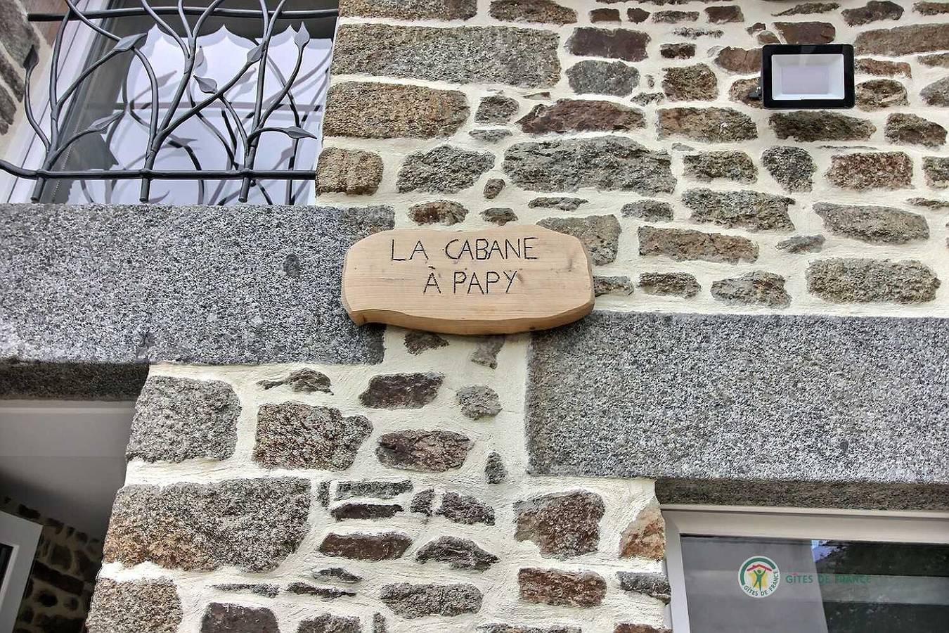 La Cabane de Papy in Saint-Hélen, Région de Dinan