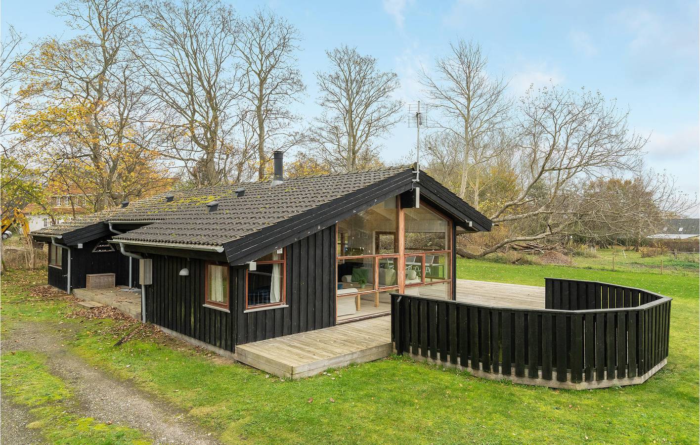 Holiday home for 6 people with hot tub in Rågeleje, Kattegat Coast