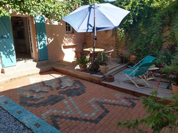 Gîte pour 2 personnes, avec jardin dans l' Hérault