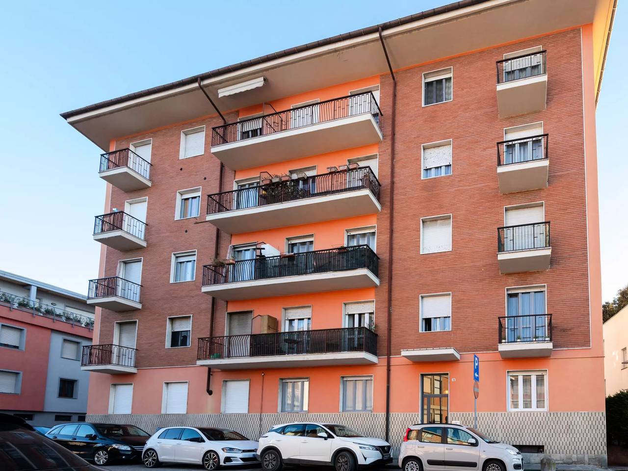 Ganze Wohnung, 3 Zimmer 4 Personen in Alba, Langhe