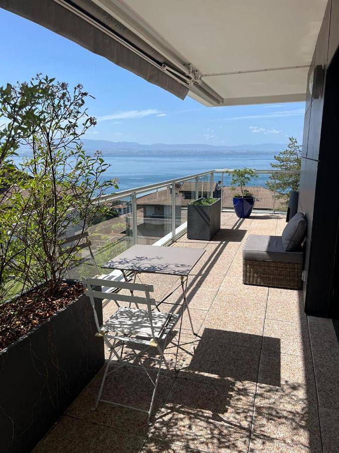 Appartement de vacances pour 4 personnes, avec vue ainsi que balcon et vue sur le lac