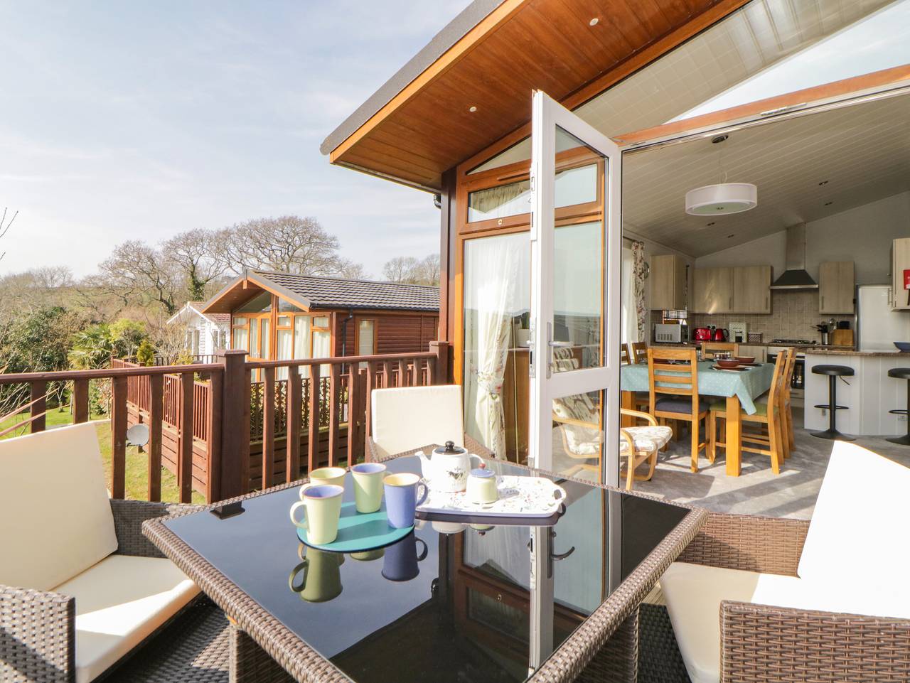 Meadow Lodge in Newton and Noss, South Devon