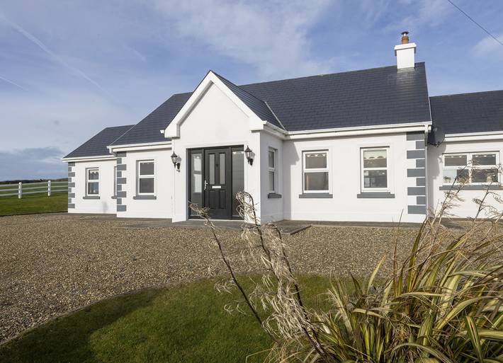 Ferienhaus für 6 Personen, mit Garten in County Clare