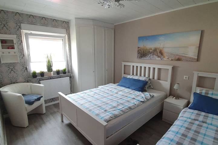 Ganze Wohnung, Wohnung mit Liebe zum Detail geschmackvoll renoviert und eingerichtet in Solingen, Bergisches Land