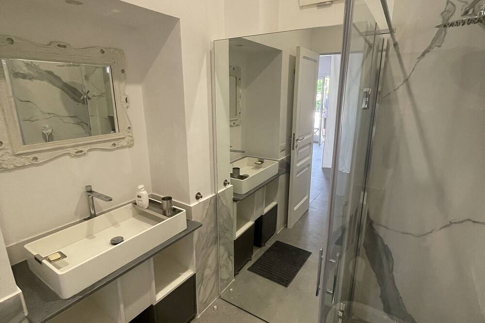 Casa sul Mare con Giardino Sulla Suggestiva Punta Solchiaro in Procida, Neapel Provinz