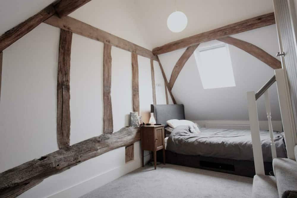 Entertainment Packed 3Bdr Barn at Stevenage in Stevenage, Hertfordshire